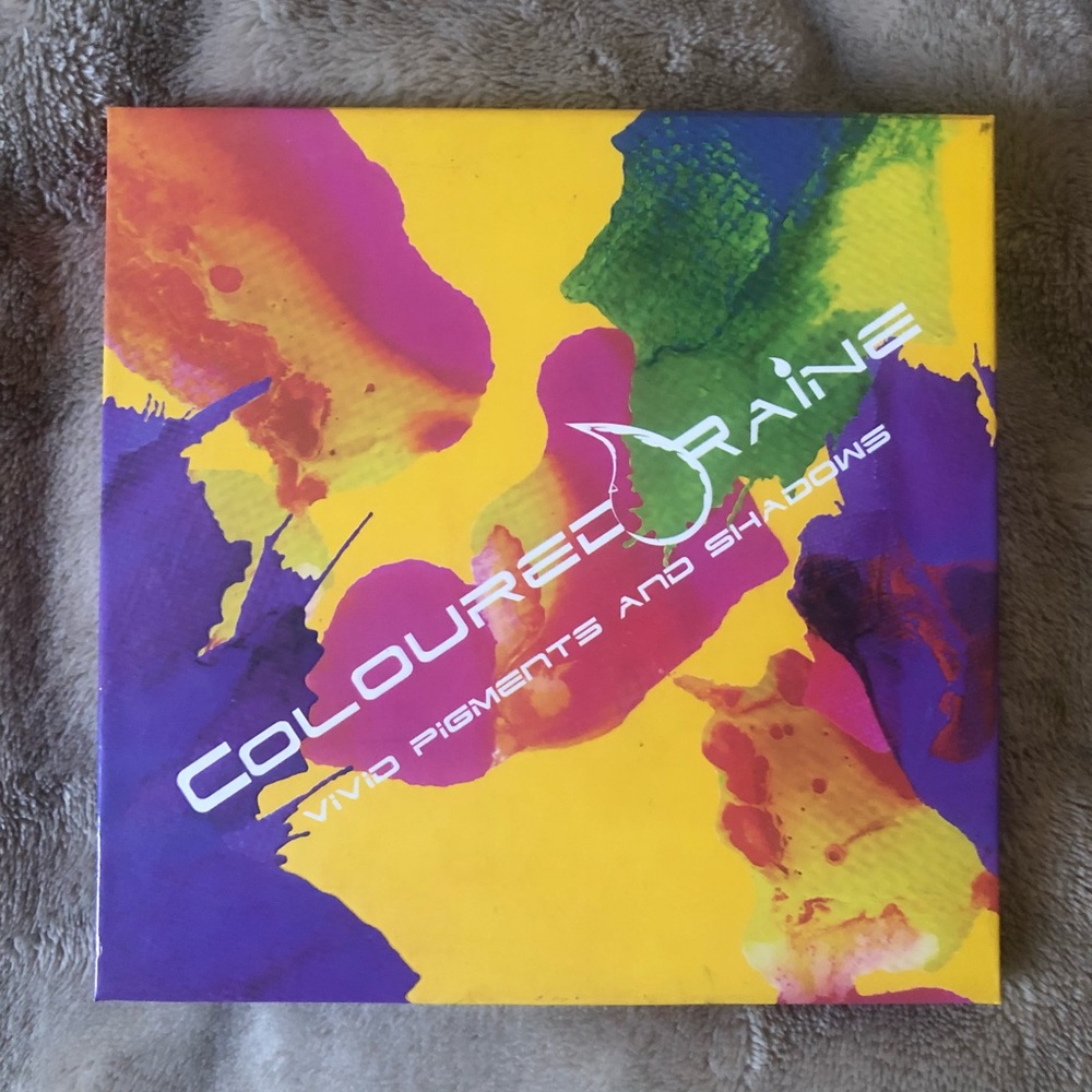 Colored raine eyeshadow palette